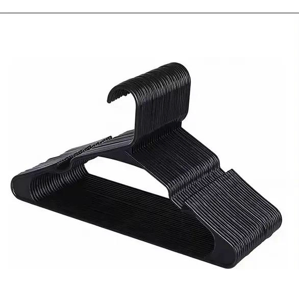 SET DE 50 COLGADORES DE ROPA DE PLASTICO NEGRO RESISTENTES Y DURADEROS - 2