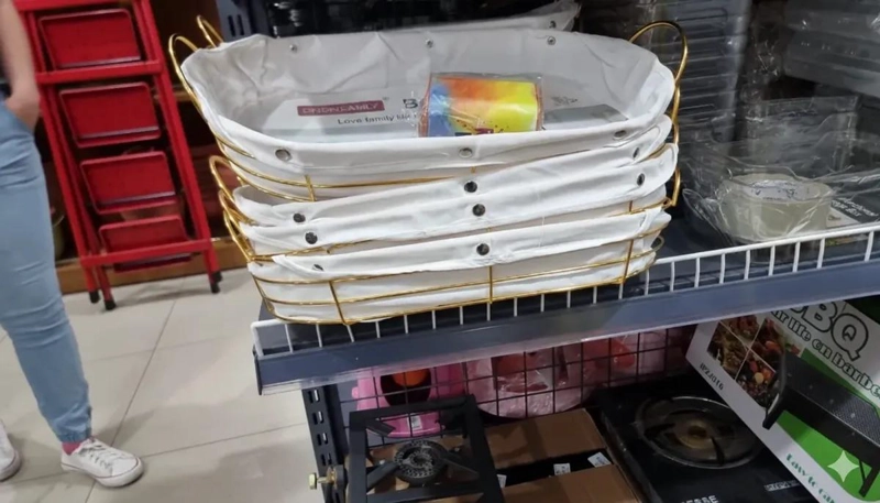 CESTA METALICA OVALADA CON FORRO DE TELA PARA ORGANIZAR Y SERVIR - 2