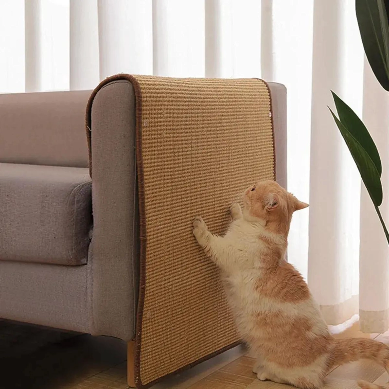 RASCADOR PARA GATO TIPO ALFOMBRA PARA SILLON Y MUEBLES - 2