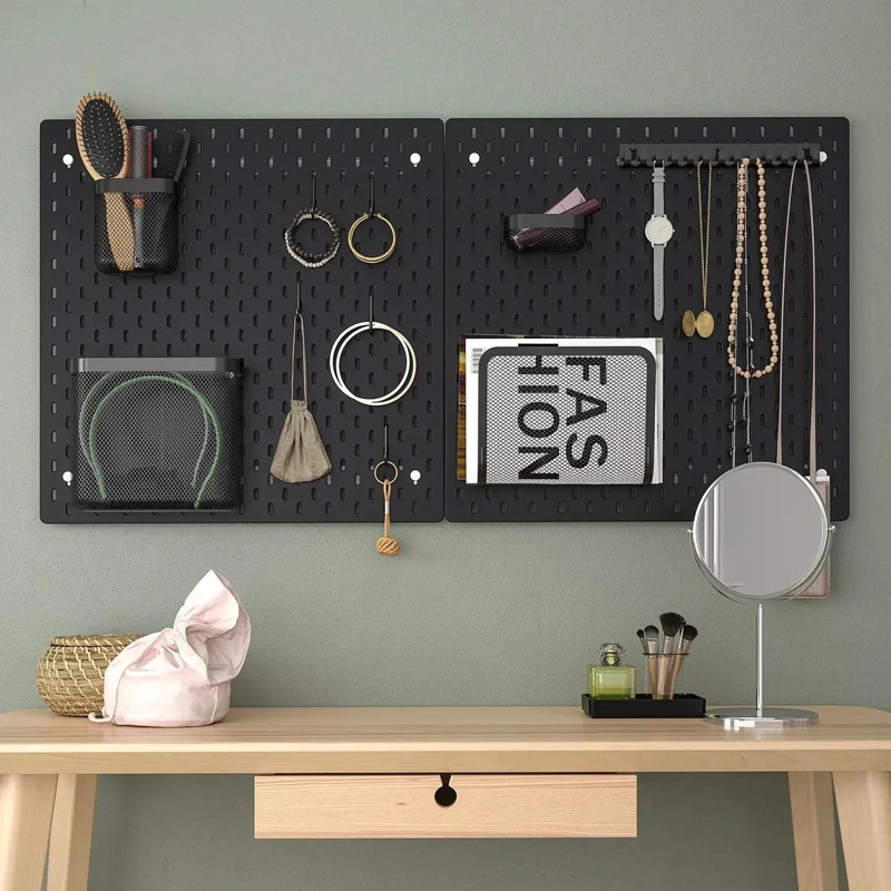 SET DE 3 CESTOS ORGANIZADORES DE PARED EN METAL BLANCO Y NEGRO 24X21 CM - 2