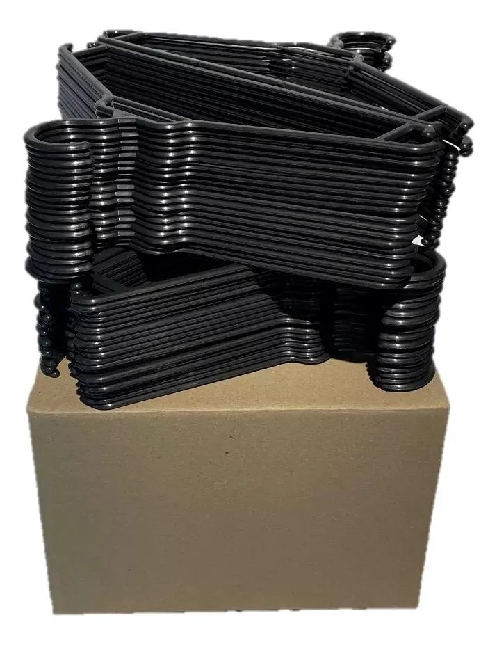 SET DE 50 COLGADORES DE PLASTICO NEGRO PARA ROPA RESISTENTES Y DURADEROS - 3