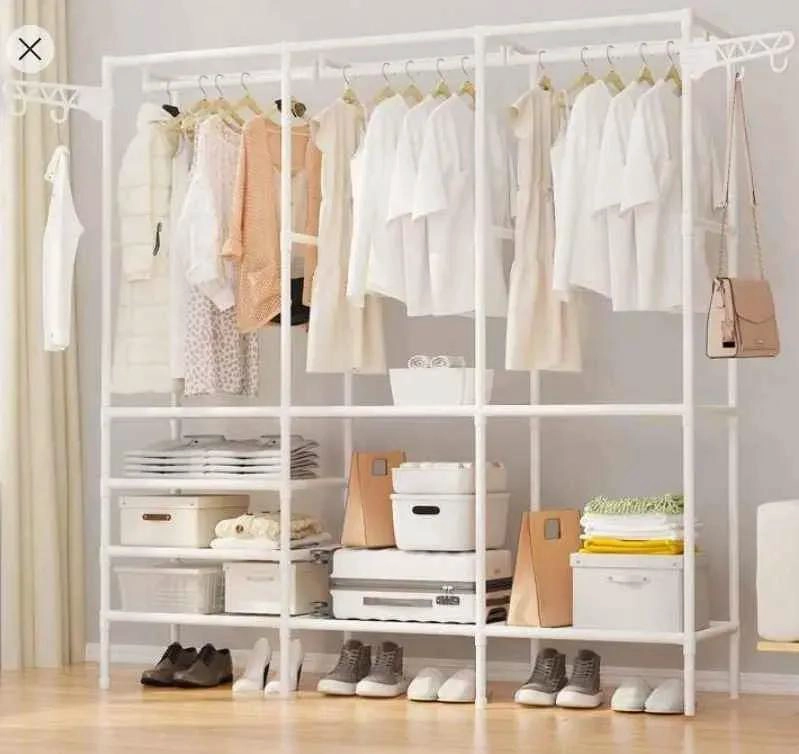 COLGADOR ORGANIZADOR DE ROPA CON TRES NIVELES PARA EXHIBICION - 4