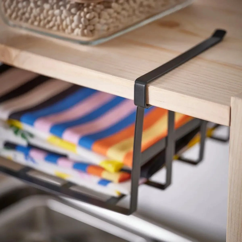 CANASTO COLGANTE PARA COCINA GRIS DE 36X26X14 CM SIN TORNILLOS - 3