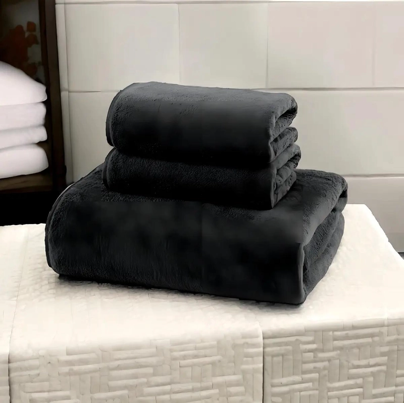 SET DE 3 TOALLAS LISAS COLOR NEGRO PARA USO DIARIO - 4