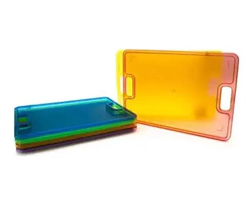 BANDEJA PLASTICA RESISTENTE PARA USO ESCOLAR Y DOME STICO 38X28X2 CM - 2