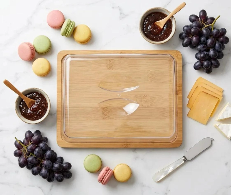BASE RECTANGULAR DE MADERA PARA TORTAS CON CUPULA ACRILICA - 2