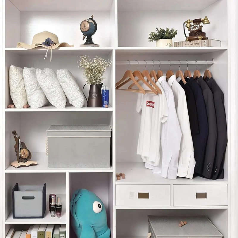 SET DE 15 COLGADORES DE MADERA PARA ROPA CON GANCHO METALICO RESISTENTE - 2