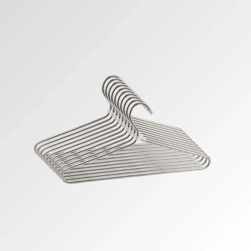 SET DE 10 COLGADORES METALICOS PLATEADOS PARA ROPA CON GANCHO RESISTENTE - 1