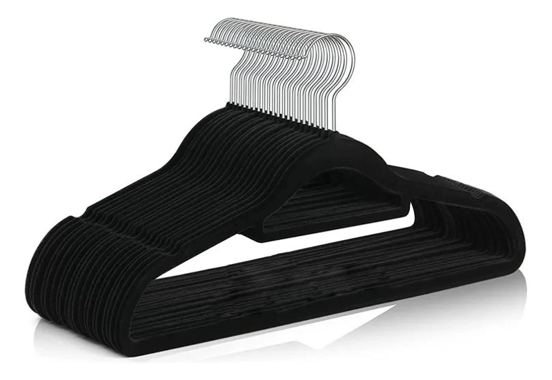 SET DE 30 COLGADORES DE ROPA DE TERCIOPELO ANTIDESLIZANTE NEGRO - 1