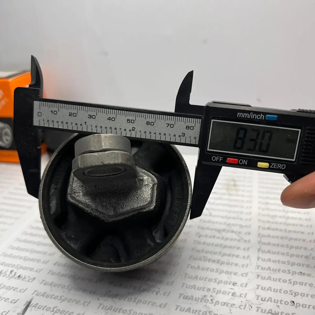 BUJE PARA BANDEJA TRASERA COMPATIBLE CON TUCSON 2012-2015 - 3