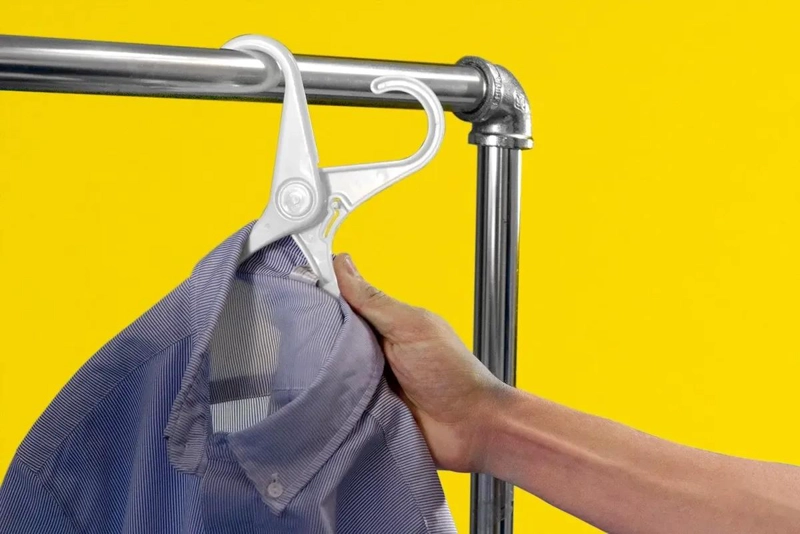 COLGADOR PLEGABLE PARA ROPA CON DISEÑO COMPACTO Y FUNCIONAL - 4