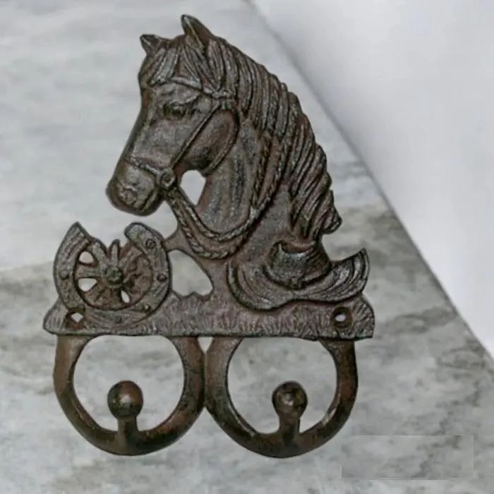 PERCHERO DE PARED CON GANCHOS RESISTENTES PARA COLGAR ROPA Y ACCESORIOS - 2