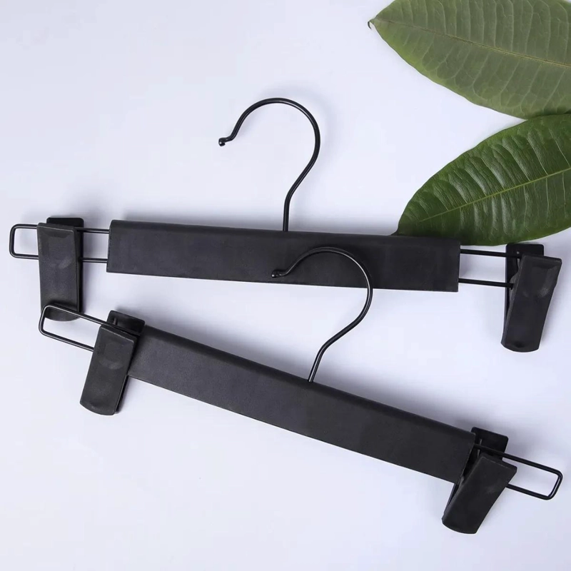 SET DE 20 PERCHAS CON GANCHO Y PINZA PARA PANTALONES Y FALDAS DE PLASTICO - 4