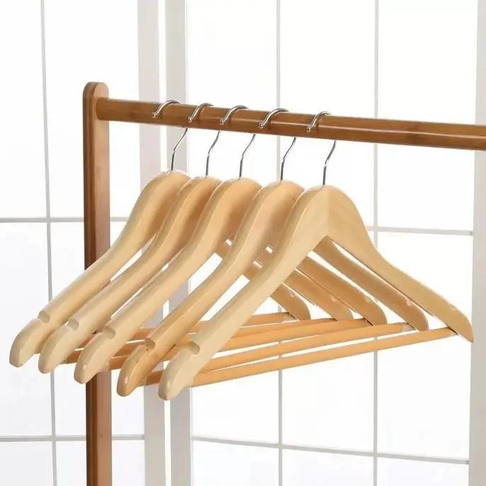 SET DE 9 COLGADORES DE MADERA CON GANCHO ANTIDESLIZANTE PARA ROPA - 4