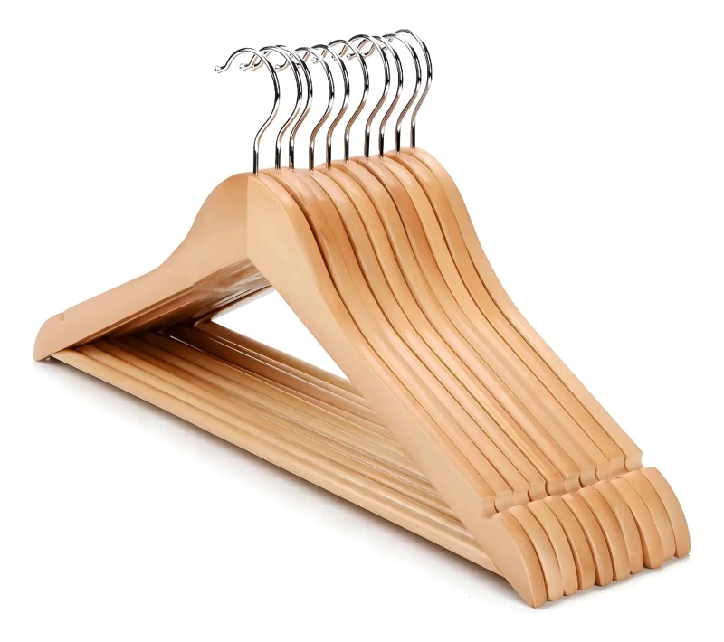 SET DE 16 COLGADORES DE MADERA COLOR NATURAL PARA ROPA - 1