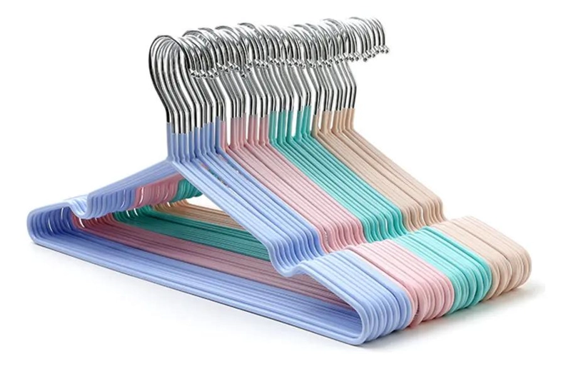 SET DE 30 GANCHOS COLGADORES ANTIDESLIZANTES PARA ROPA CON RECUBRIMIENTO DE GOMA - 1