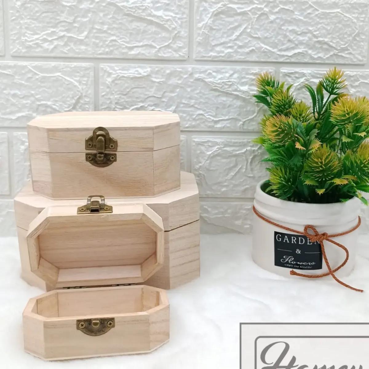 ORGANIZADOR DE MADERA CON DISEÑO TIPO BAUL PARA ALMACENAMIENTO - 4