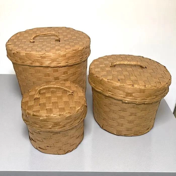 SET DE 3 CANASTOS ORGANIZADORES CON TAPA DE FIBRAS NATURALES - 3