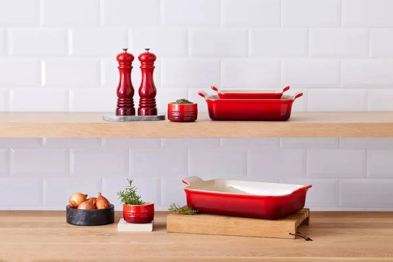 BANDEJA RECTANGULAR DE CERAMICA HERITAGE 26 CM COLOR CEREZA - 3