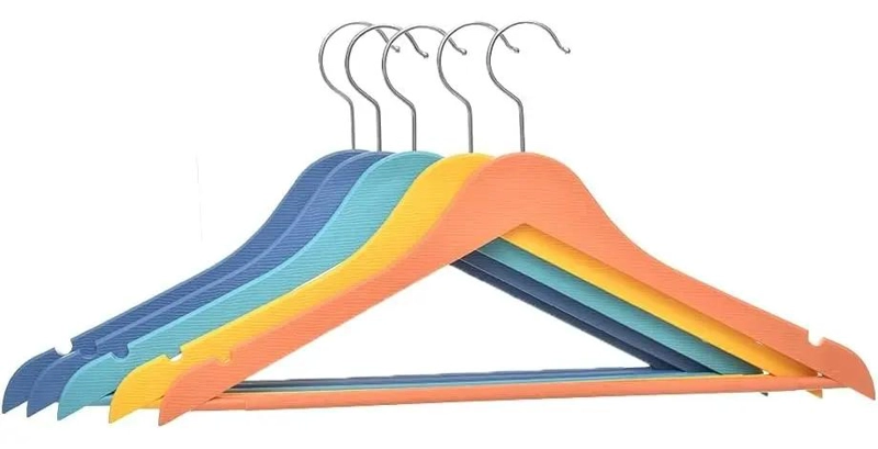 SET DE 5 COLGADORES PARA ROPA CON DISEÑO ANTIDESLIZANTE Y RECUBRIMIENTO DE PVC - 2
