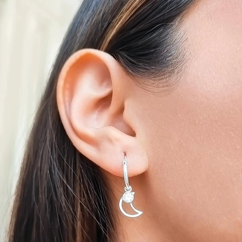 AROS ARGOLLA CON DISEÑO DE LUNA Y ESTRELLA CON CIRCON EN PLATA FINA 925 - 2
