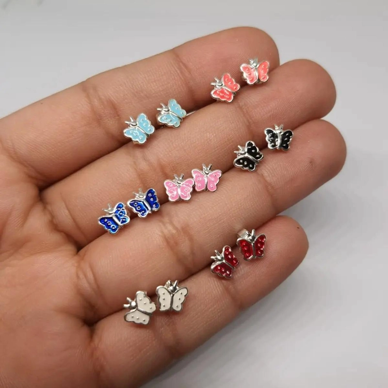 AROS DELICADOS PARA NIÑA CON DISEÑO DE MARIPOSA EN PLATA 925 - 2