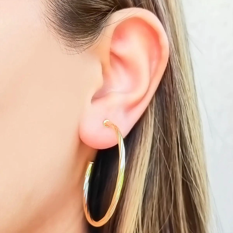 AROS ARGOLLAS TORCIDAS DE 40 MM CON ACABADO ENCHAPADO EN ORO 18K - 3