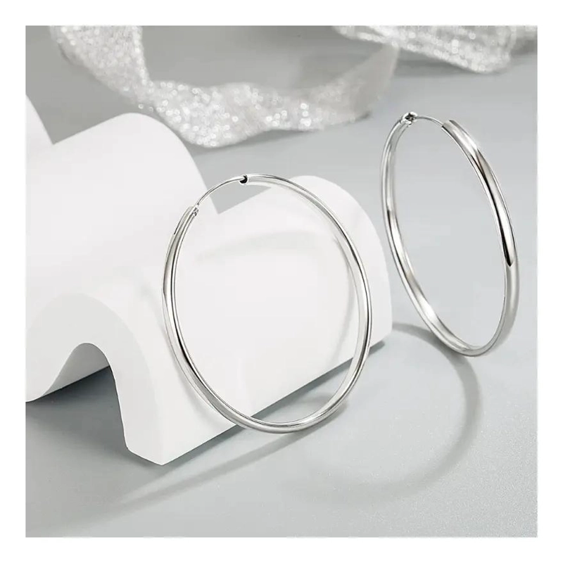 AROS DE PLATA CON DISEÑO DE ARGOLLA Y BORDE OVALADO DE 60 MM - 4