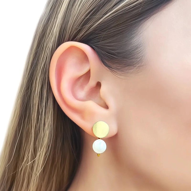 AROS DE PERLA SHELLPEARL 8MM CON TOPE REDONDO Y BAÑO EN ORO 18K - 2