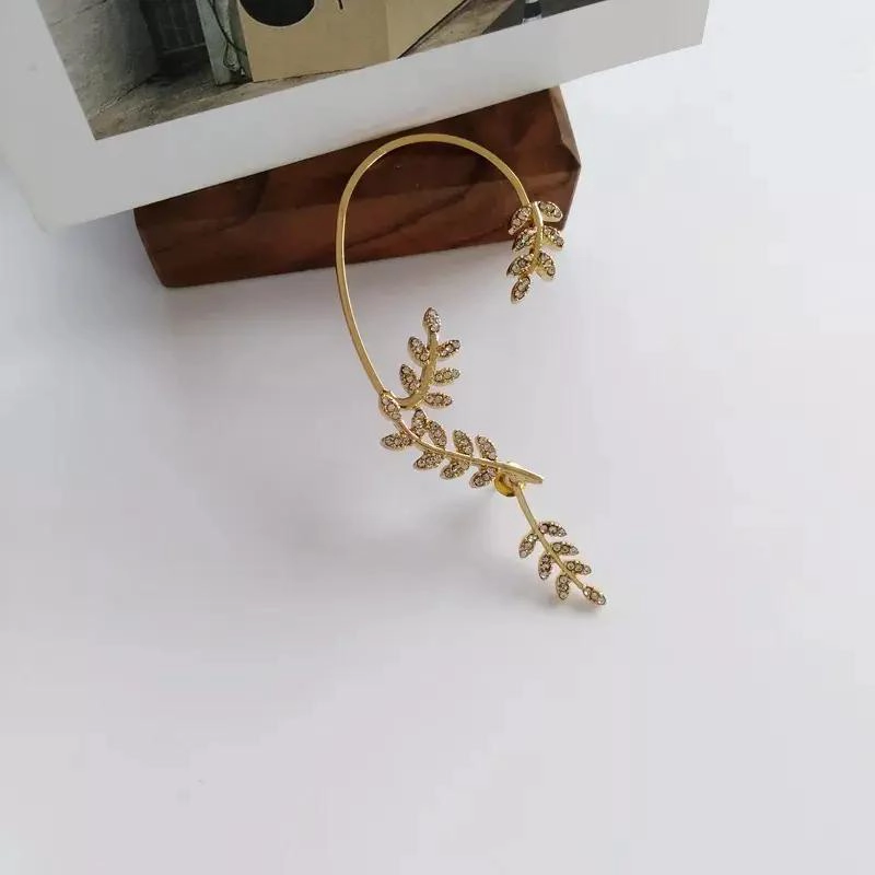 ARO TREPADOR MODERNO CON DISEÑO DE RAMA PARA MUJER ELEGANTE - 4