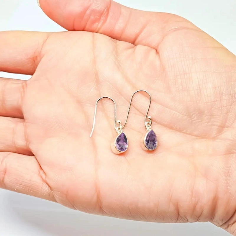 AROS DE PLATA FINA 925 CON AMATISTA EN FORMA DE GOTA Y GANCHO - 3