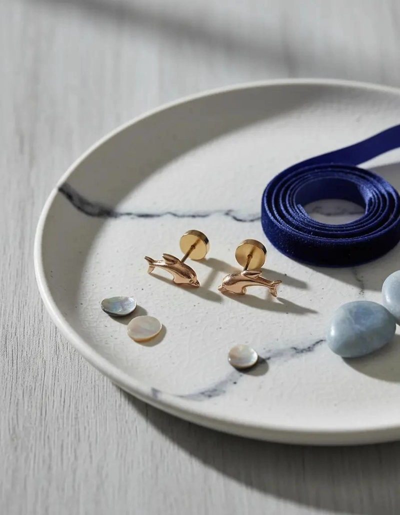 AROS DE ORO CON DISEÑO DE DELFINES PARA MUJER ELEGANTES Y DELICADOS - 2