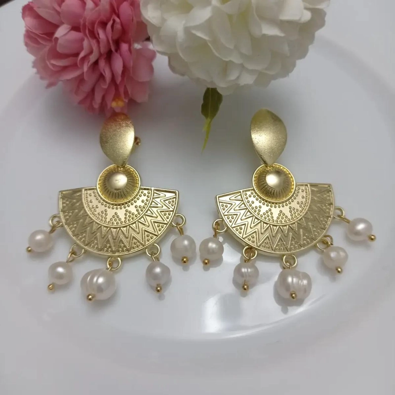 AROS ELEGANTES BAÑO ORO 18K CON PERLAS DE RIO - 4