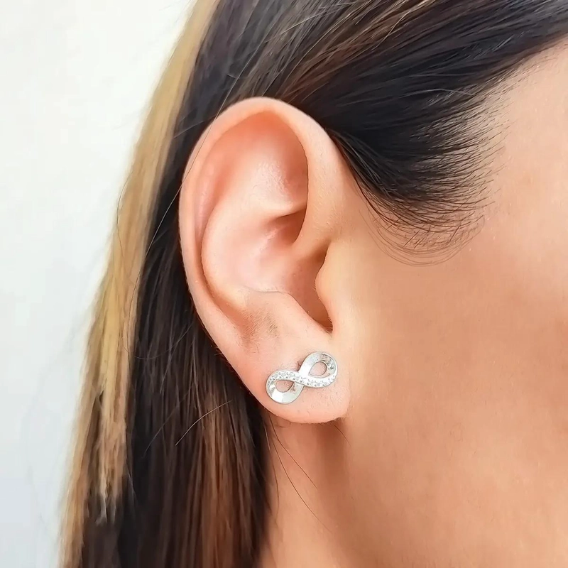AROS CON DISEÑO INFINITO Y CIRCONES EN PLATA FINA 925 - 3