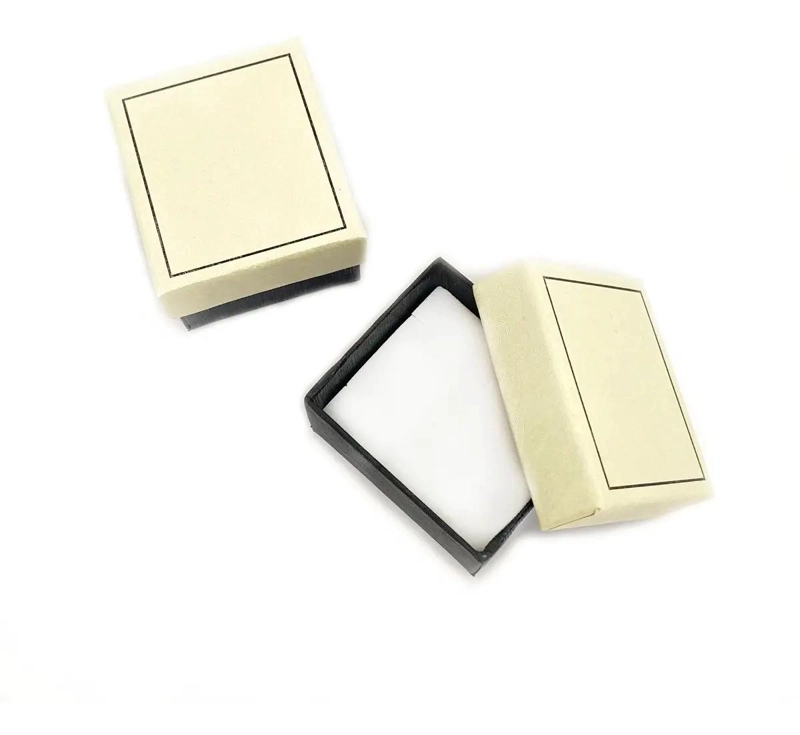 AROS PEQUEÑOS PARA BEBE  CON CIRCON ROJO Y LAMINADO EN ORO 18K - 3