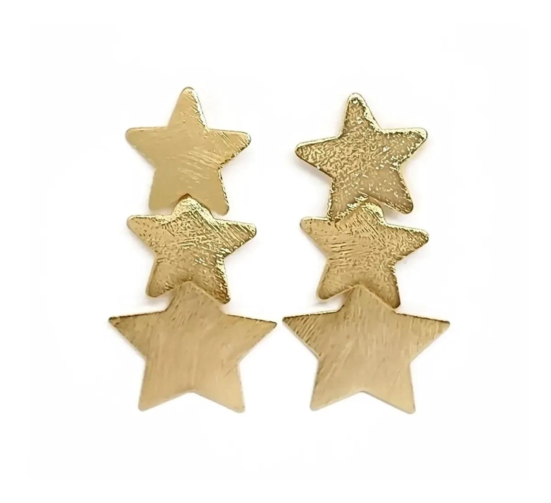 AROS CON TRES ESTRELLAS SATINADAS ENCHAPADO EN ORO 18K - 1