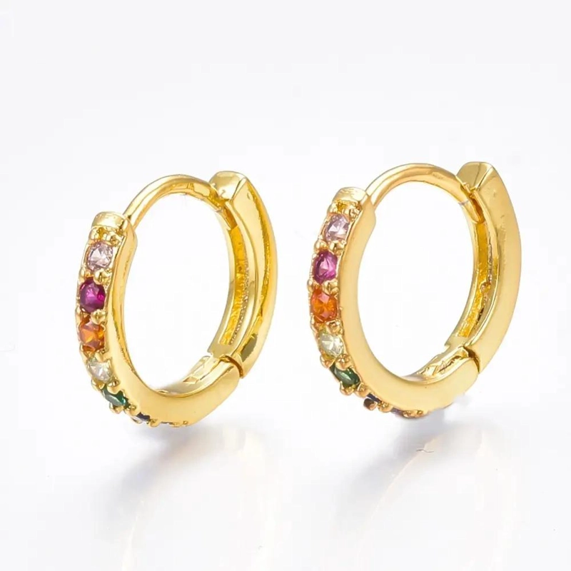 AROS ARGOLLAS HUGGIE EN TONOS DORADO Y PLATEADO PARA MUJER Y NIÑAS - 1