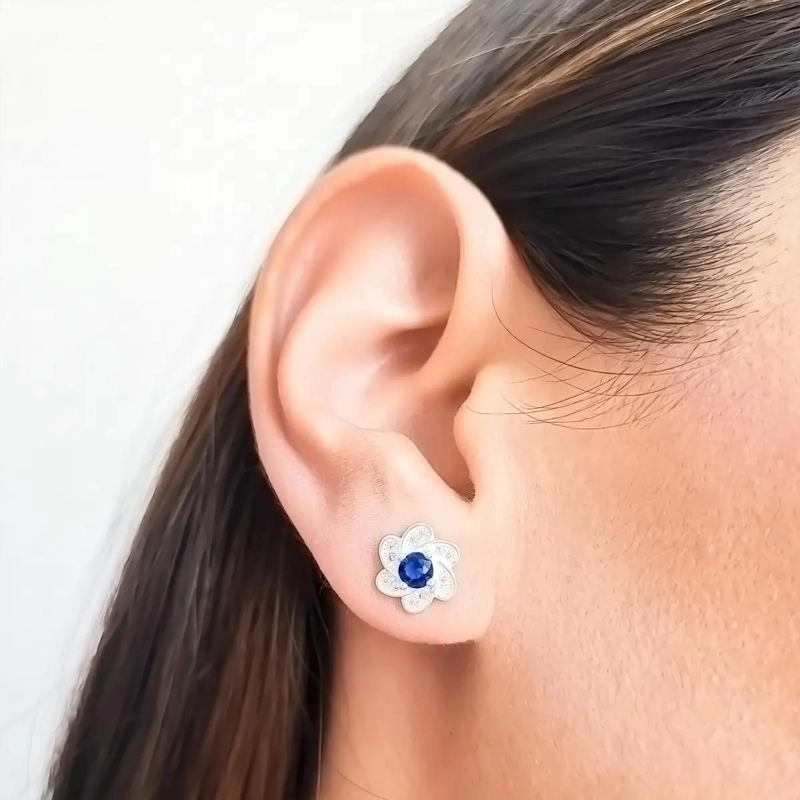 AROS CON DISEÑO DE FLOR Y CIRCON AZUL EN PLATA FINA 925 - 3