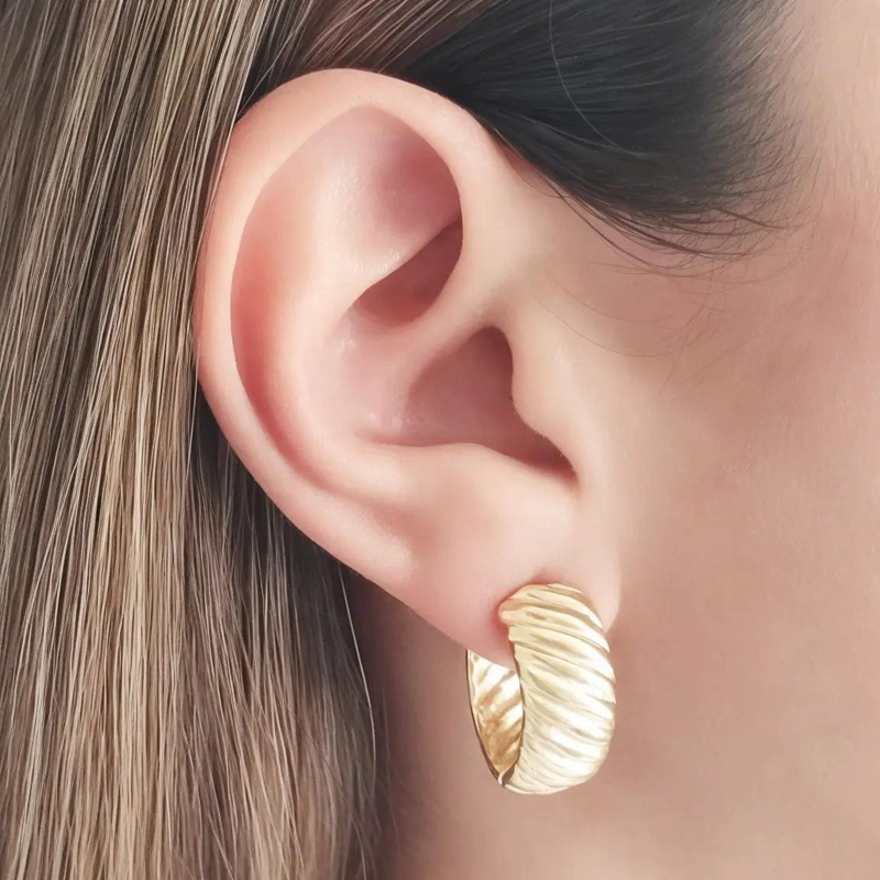 AROS ARGOLLA DE 18 MM CON ACABADO ENCHAPADO EN ORO 18K - 4