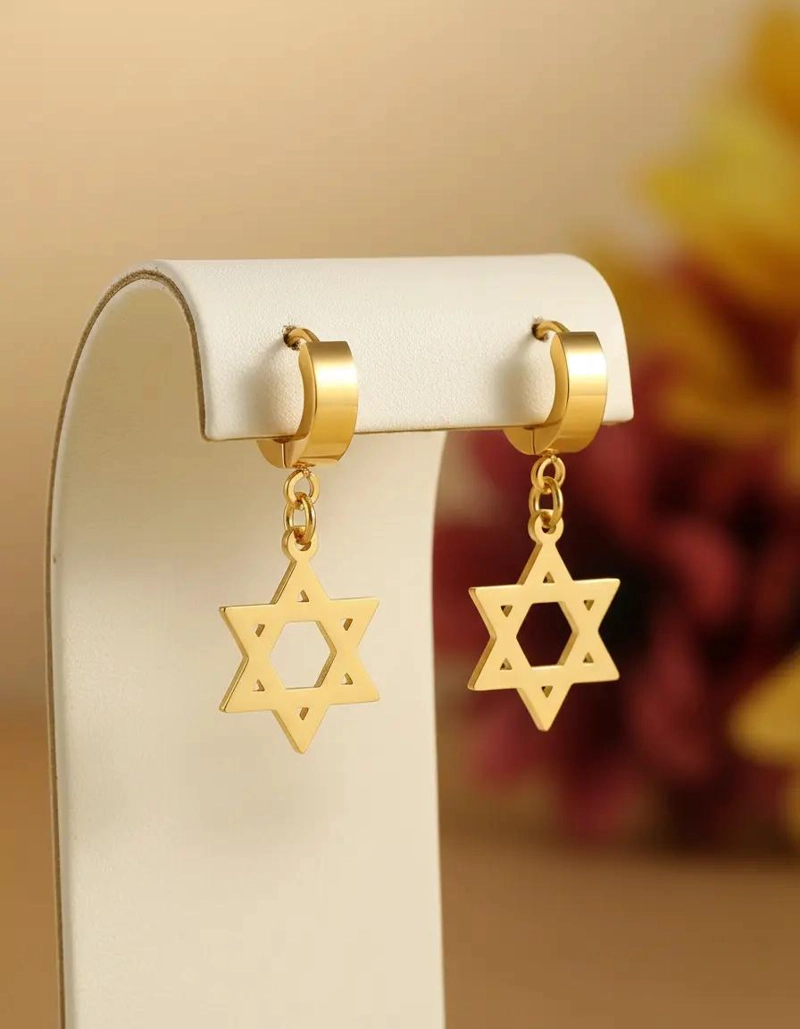 AROS COLGANTES CON DISEÑO DE ESTRELLA DE ACERO INOXIDABLE - 1