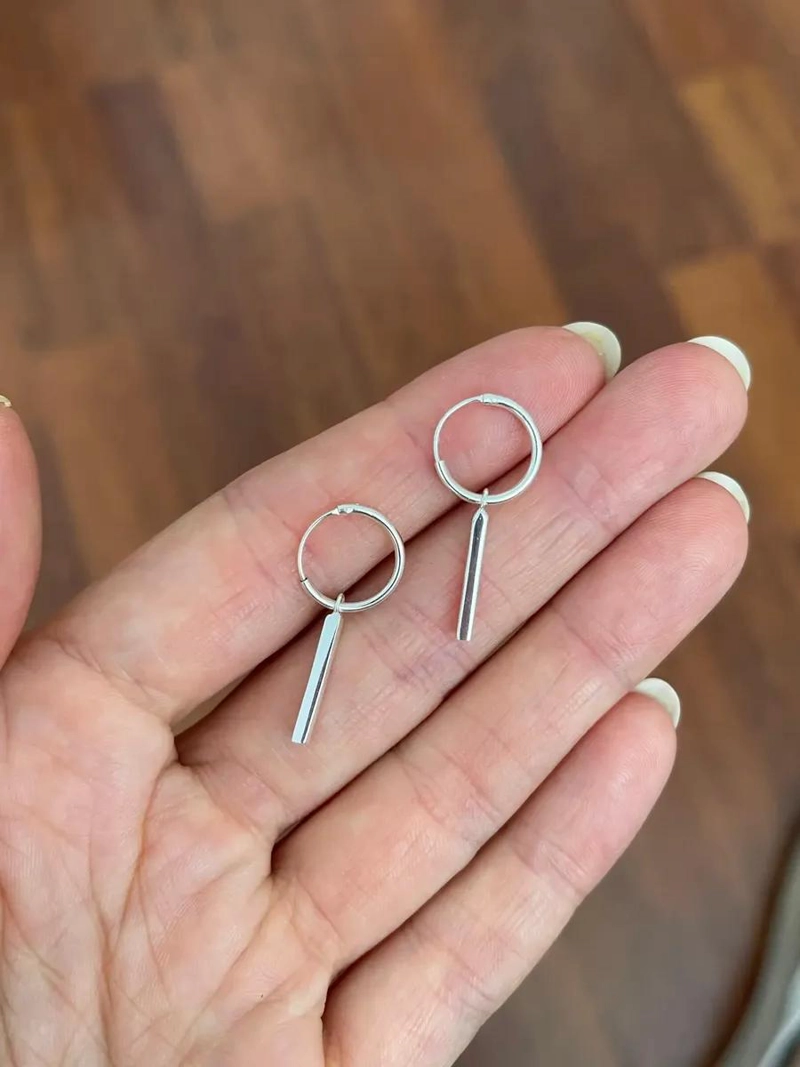 ARGOLLAS CON COLGANTES BARRA UNISEX EN PLATA 925 DE ALTA CALIDAD - 2