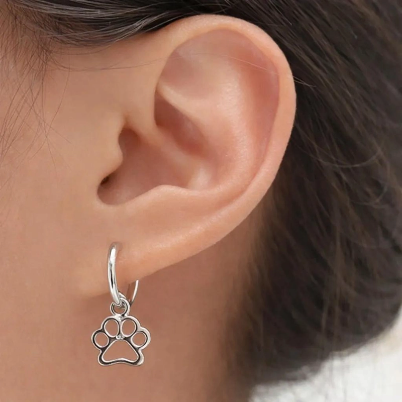 AROS ARGOLLA CON DISEÑO DE HUELLITA DE PERRITO EN PLATA LEY 925 - 2