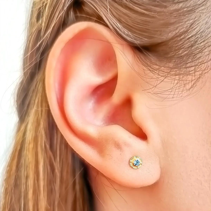 AROS PARA BEBE  CON CIRCON CELESTE DE 4MM EN ORO LAMINADO 18K - 2