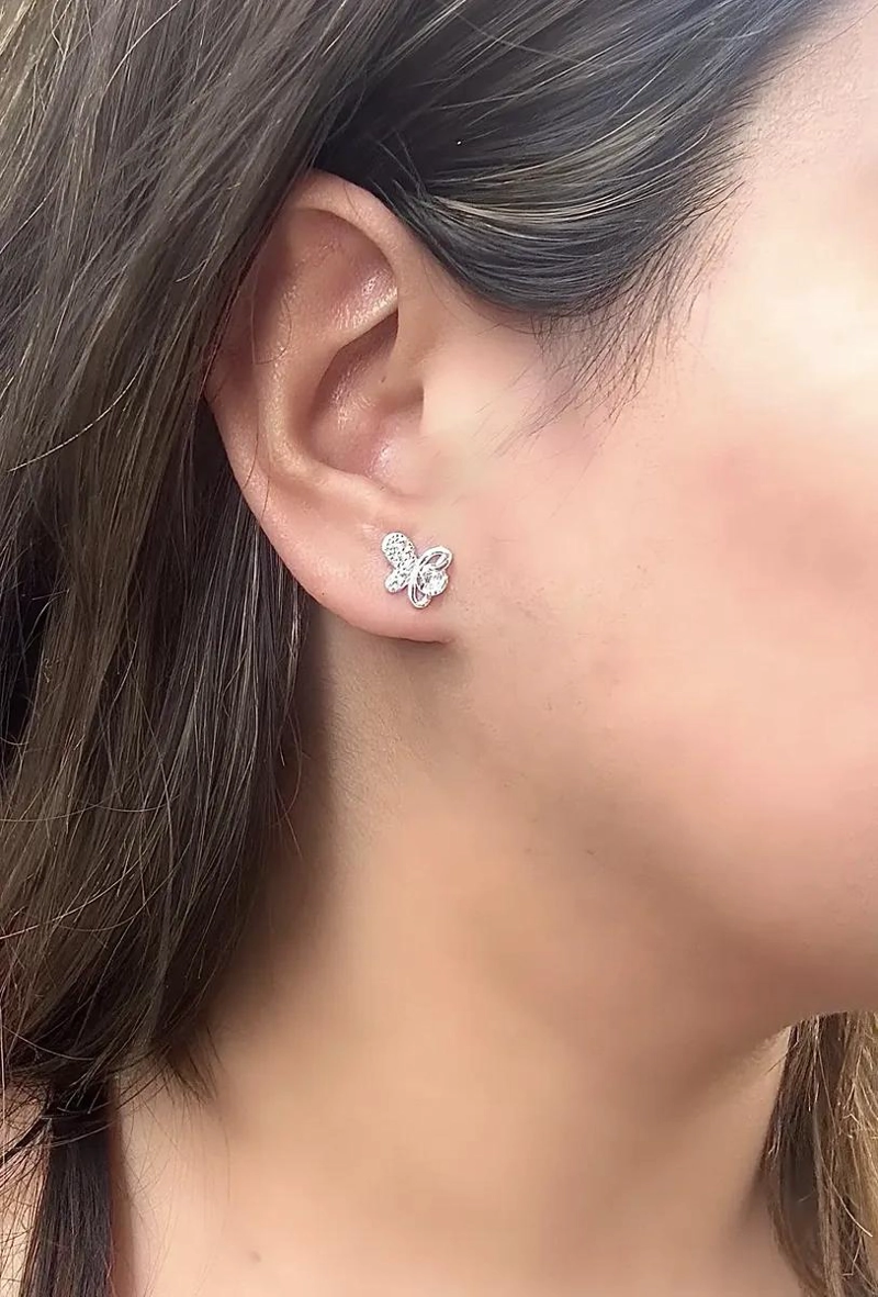 AROS DELICADOS CON DISEÑO DE MARIPOSA Y CIRCONES BRILLANTES PARA MUJER - 4