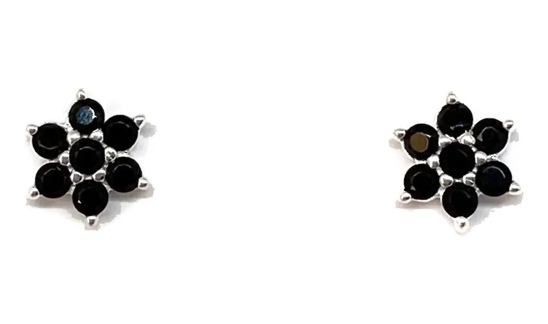AROS CON DISEÑO DE FLOR Y CIRCON NEGRO EN PLATA FINA 925 - 1