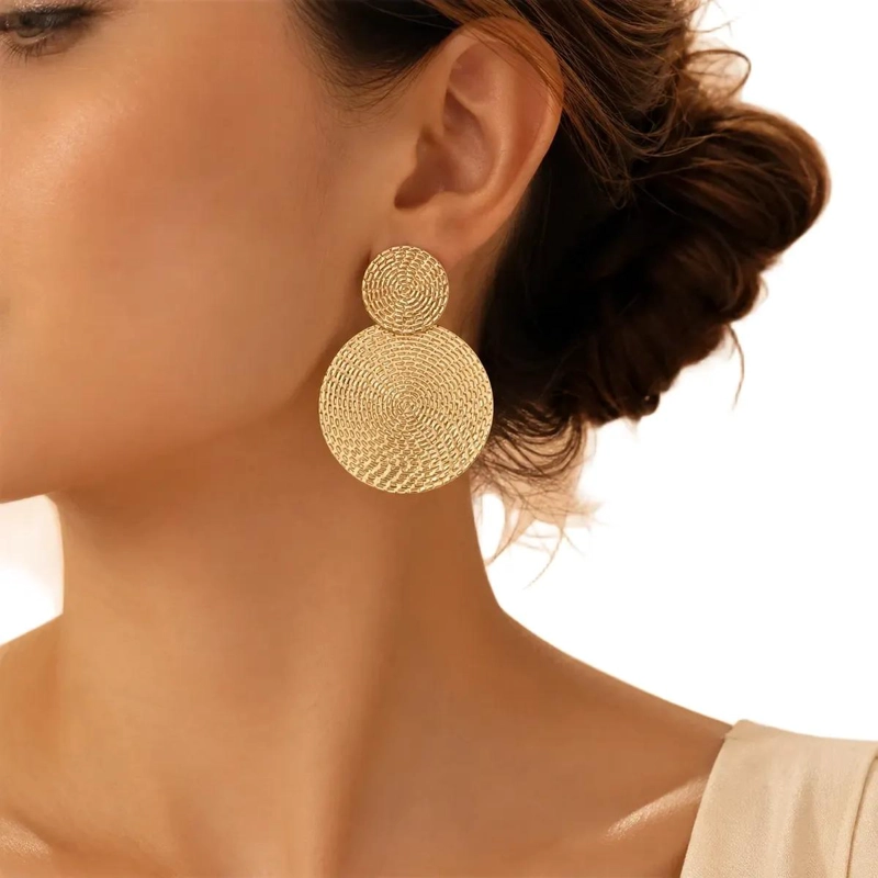 ARETES REDONDOS ESTILO BOHO EN TONO DORADO PARA MUJER - 1