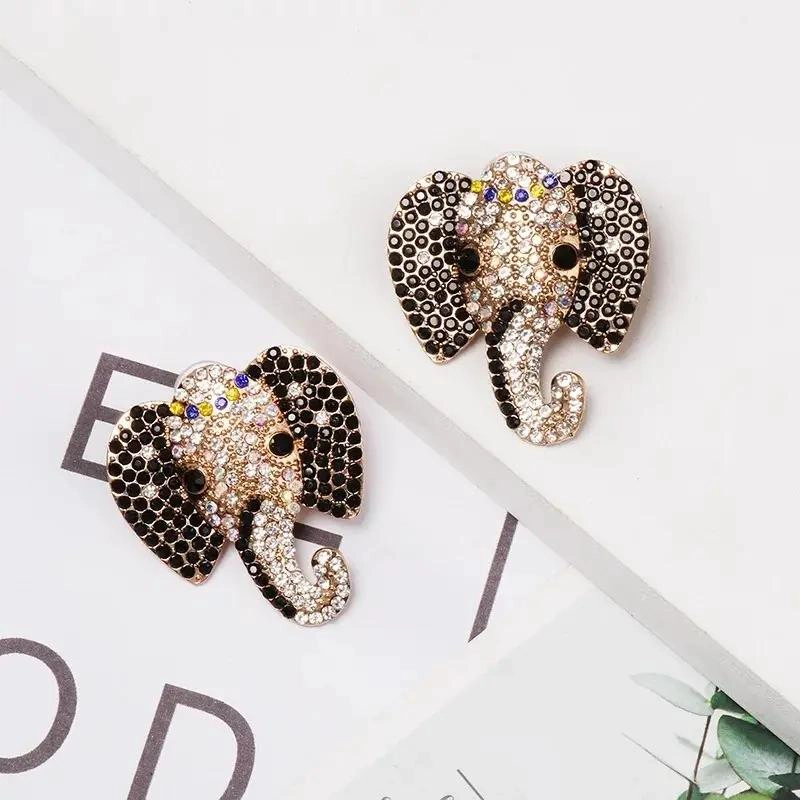 ARETES CON DISEÑO DE ELEFANTE EN COLOR NEGRO ELEGANTE Y MODERNO - 1