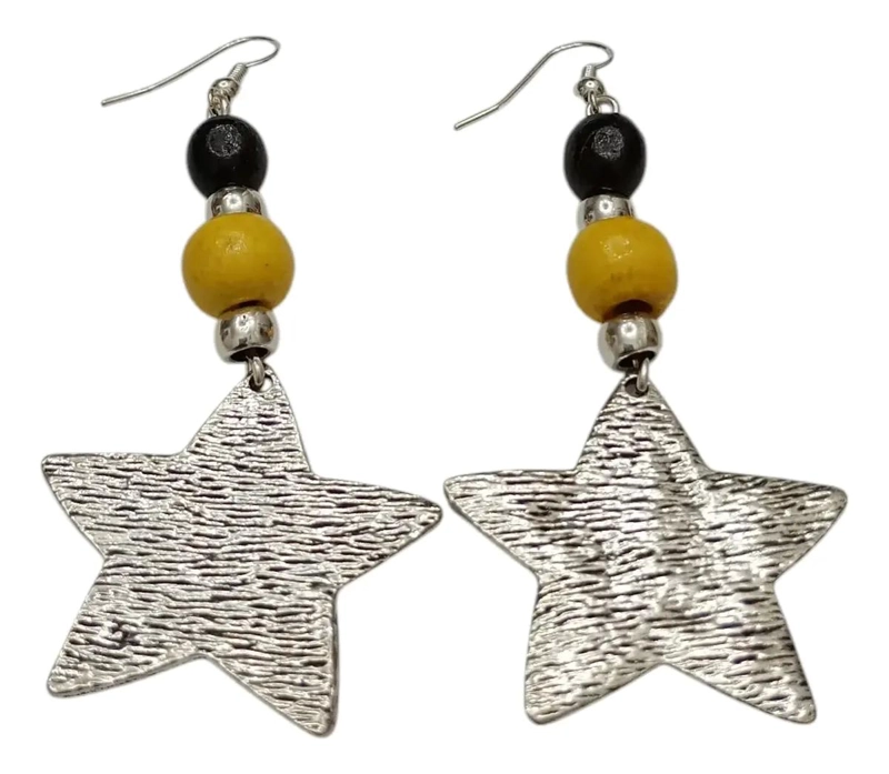 AROS DECORATIVOS CON DISEÑO DE ESTRELLAS Y HOJA CON CUENTAS DE MADERA HIPOALERGE - 1