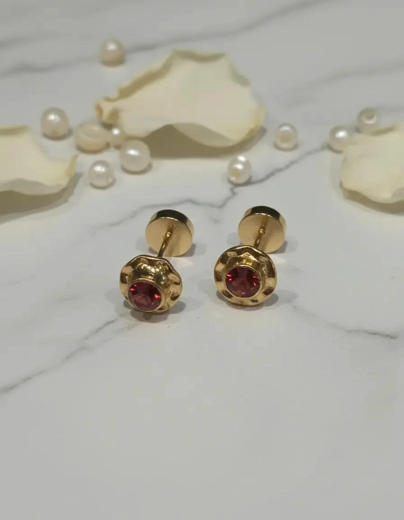 AROS DE ORO 18 QUILATES CON ABRIDORES Y PIEDRA RUBI - 5