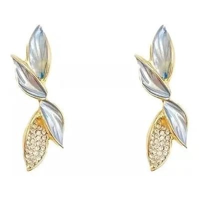AROS DORADOS CON DISEÑO DE ALAS Y DETALLES EN AZUL - 1